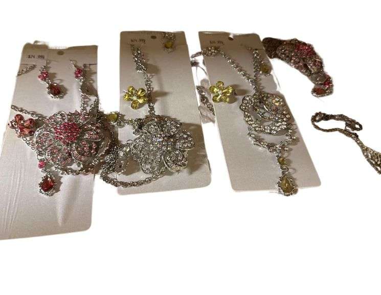 Crystal and Gem Fashion Jewelry image