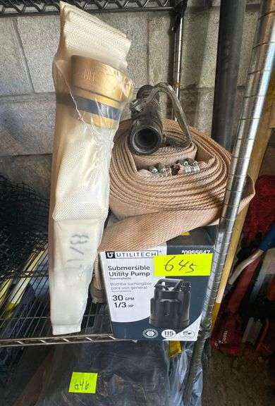 Submersible Pump - 2 Rolls of High Pressure Hose and Nozzle image