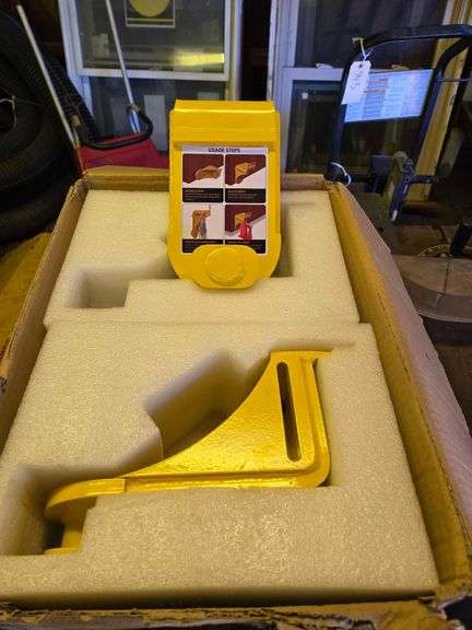 Jack Lugs New in Box image