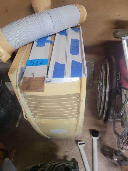 DeLonghi Portable AC Unit - Runs/Works image