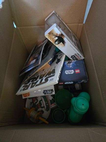 Star Wars Memorabili - Some New in Box- and Ninja Turtle Memorabilia. Music Box made in Italy image