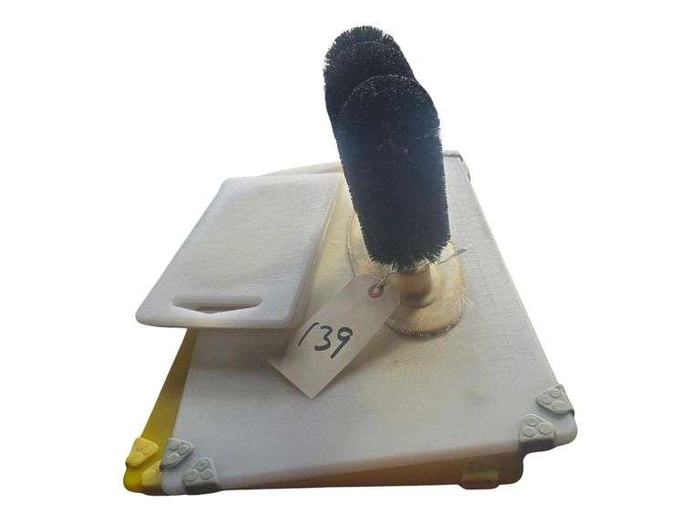 Cup Brushes And Cutting Board image