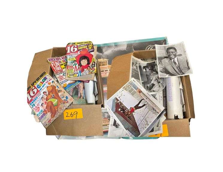 A Box Of Pop Music Magazines and Photos image