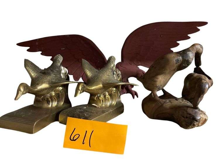 Carving Of 2 Ducks 6 Inches Tall- 2 Brass Plated Duck Book Ends 6x6x5 Inches image