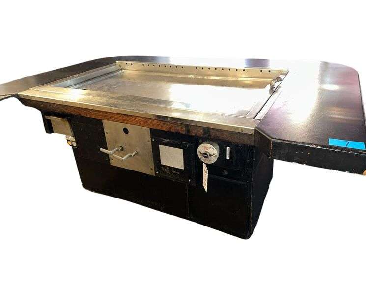 Commercial Smokeless Hibachi Flat Top Griddle - (55" x 32" Griddle Only) (86" x 55" x 42" w/ Table) - Built In Ansul System - Loren Cook Co. CPV Centrifugal Vent Unit w/ Backward Inclined Aluminum Wheel (Model 1200PV) image