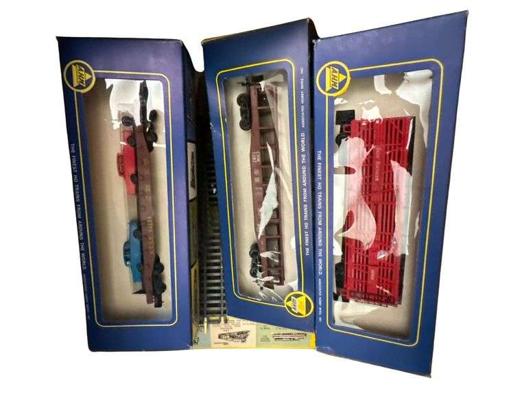 Large Lot of American Hobby Manufacturers Toy Train Cars - over 20pc - Some New in Box image