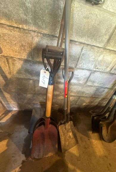 6 Flat Shovels image