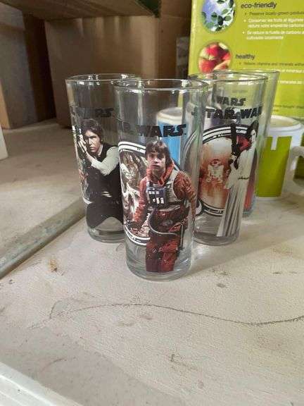 4 Glasses and 2 Coffee Mugs image