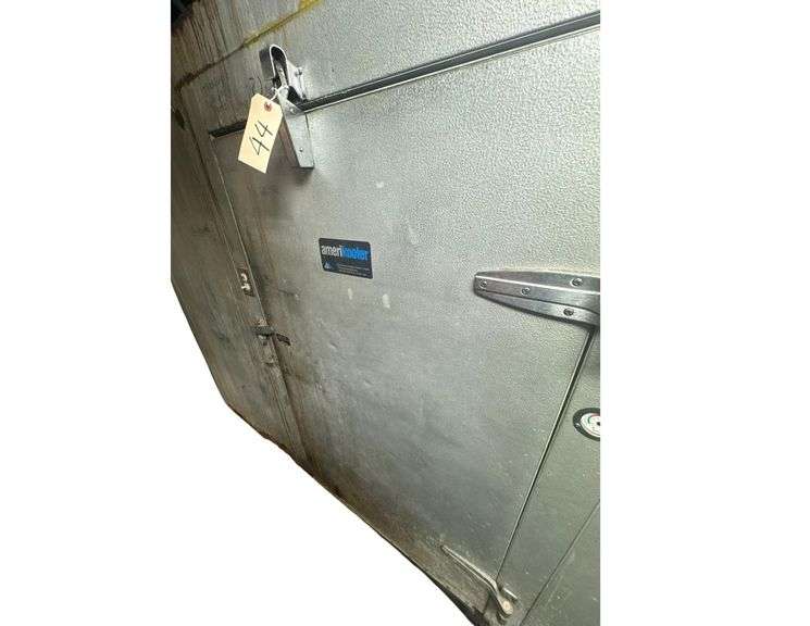 AmeriKooler Walk In Cooler - 12’x12’ - 6’ Height - Single Phase image