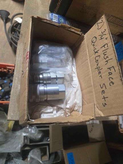 2 Flush Face Quick Coupler Sets 3/4" image