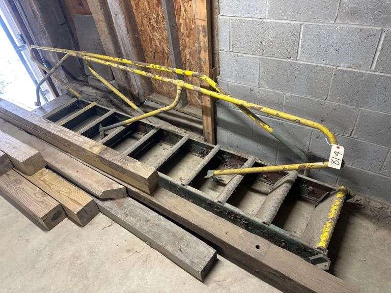 9' Step Ladder w/ Hand Rails image