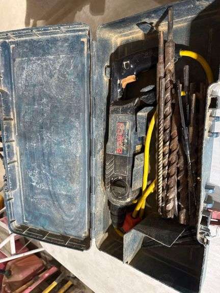 Bosch Bulldog Electric Hammer Drill - w/ Several Bits image