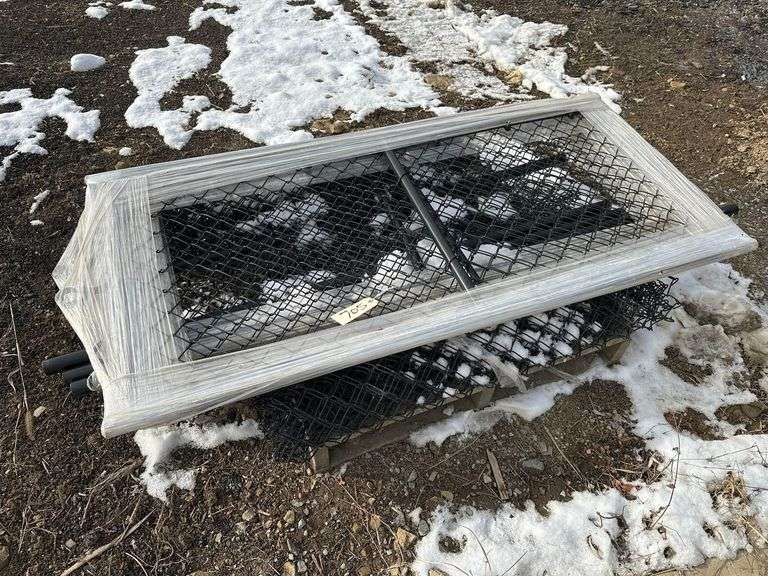 Chainlink Fencing & Posts - Hardware Included image