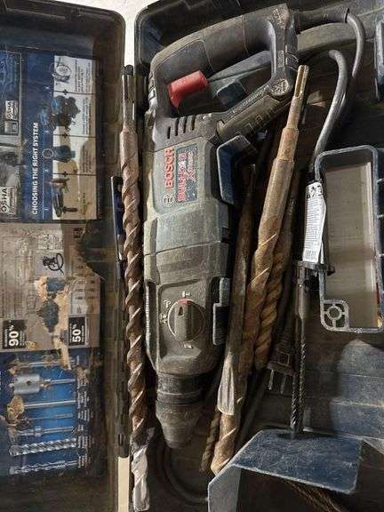 Bosch Bulldog Xtreme Hammer Drill - w/ Several Bits image