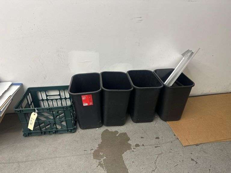 4 Small Waste Baskets - Crate image