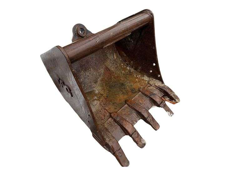 Excavator Bucket - 24 Inches With Teeth image