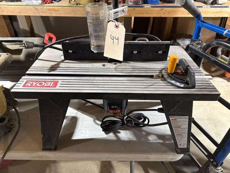 Ryobi Router &Table - 1 1/2hp - Model R161 image