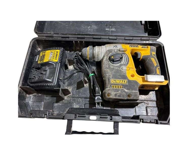 DeWalt DCH273 20V MAX XR Cordless Brushless 1 in. SDS Plus L-Shape Rotary Hammer with Charger and Case image