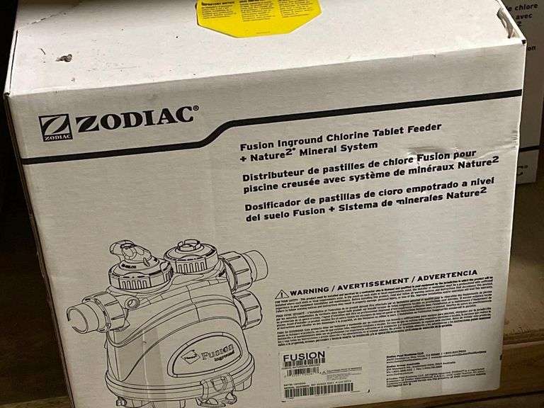 New in Box Zodiac Fusion Inground Chlorine TabletFeeder Nature 2 Mineral System image
