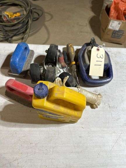 Chalk line Kit - Screwdrivers- Casters image