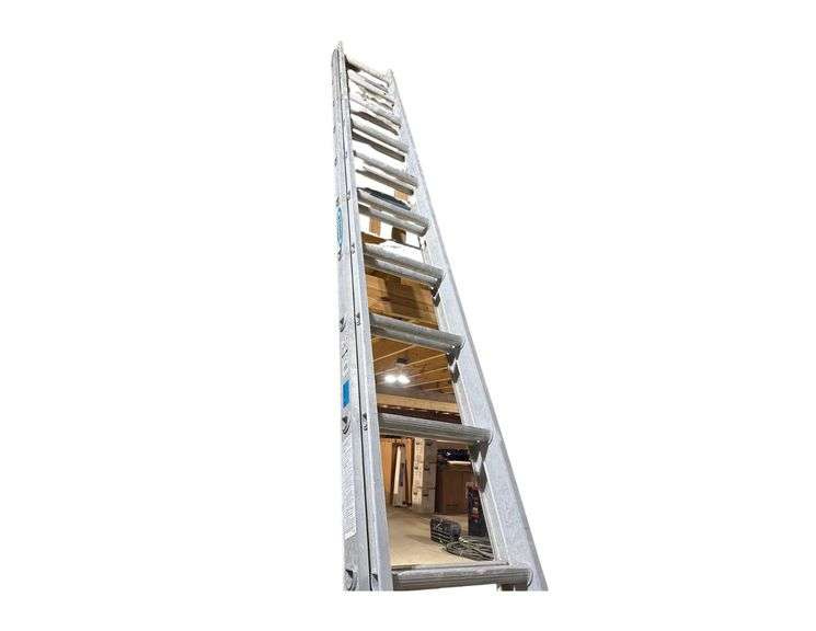 Werner 28” Aluminum Extension Ladder image