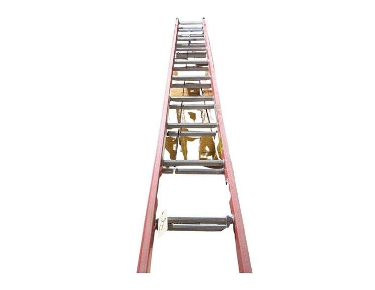 Werner 24” Fiberglass Extension Ladder image