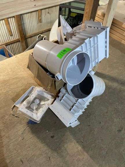 3 Hayward Auto Skimmers image