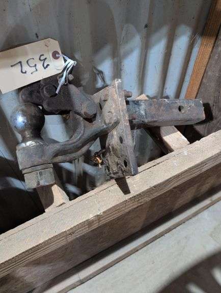 Ball And Pendleton Hitch image