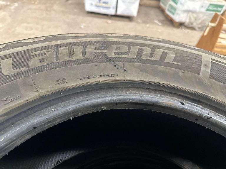 Assorted Tires Different Styles And Sizes - Universal Rim - Hostetter ...