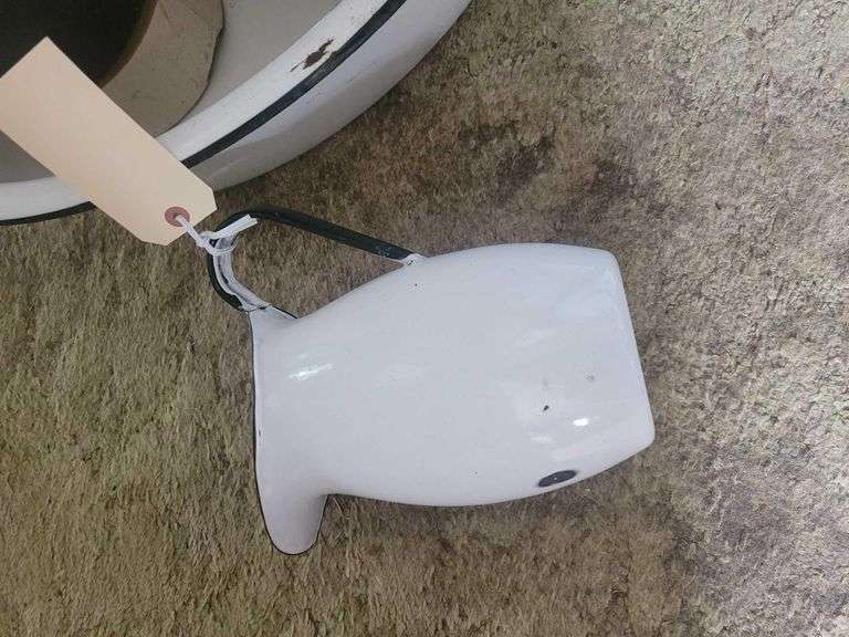 28in Washing Bucket And Picter