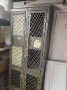 Lockers 80x30x15in