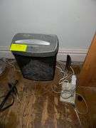 Fellowes Electric Paper Shredder With Power Strip