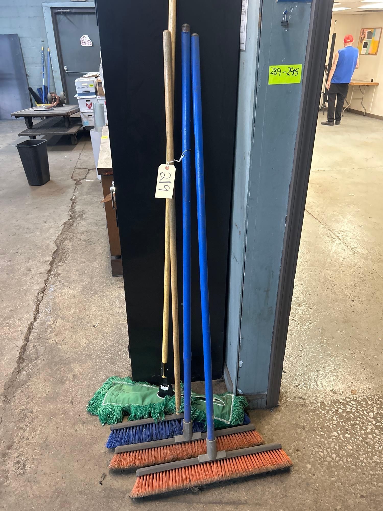 Lot image 1