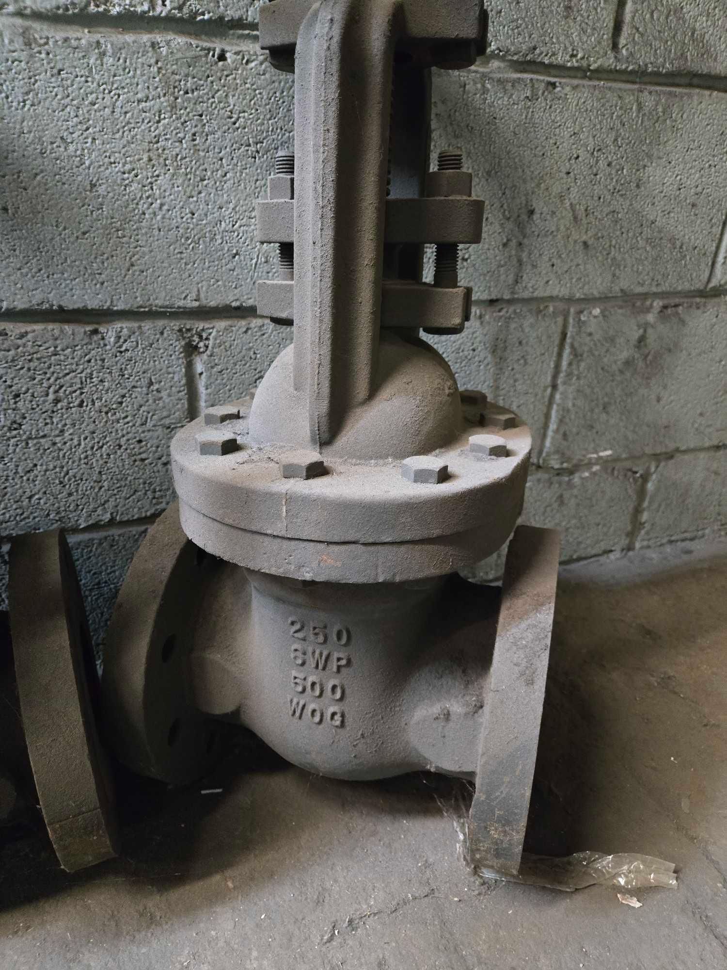 Lot image 2