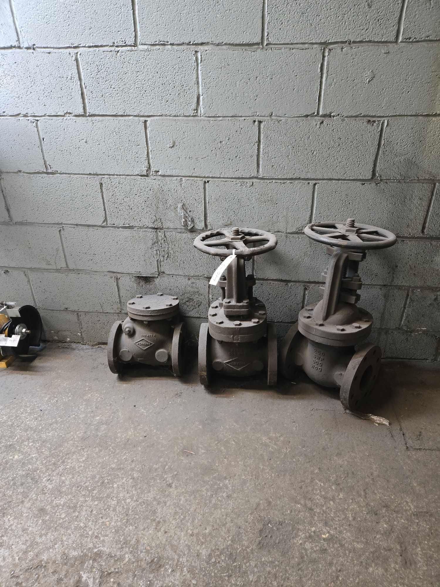 Lot image 1