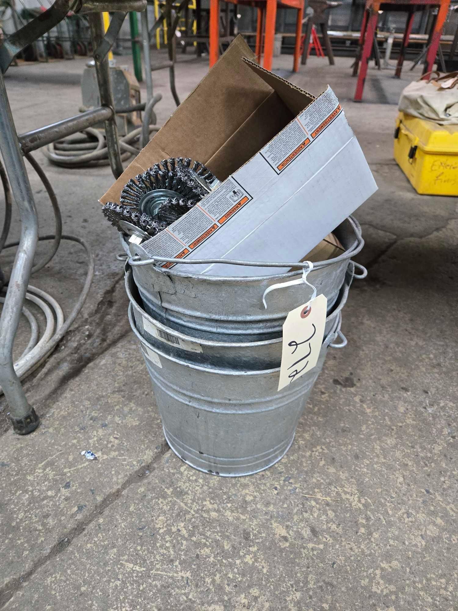 Lot image 1