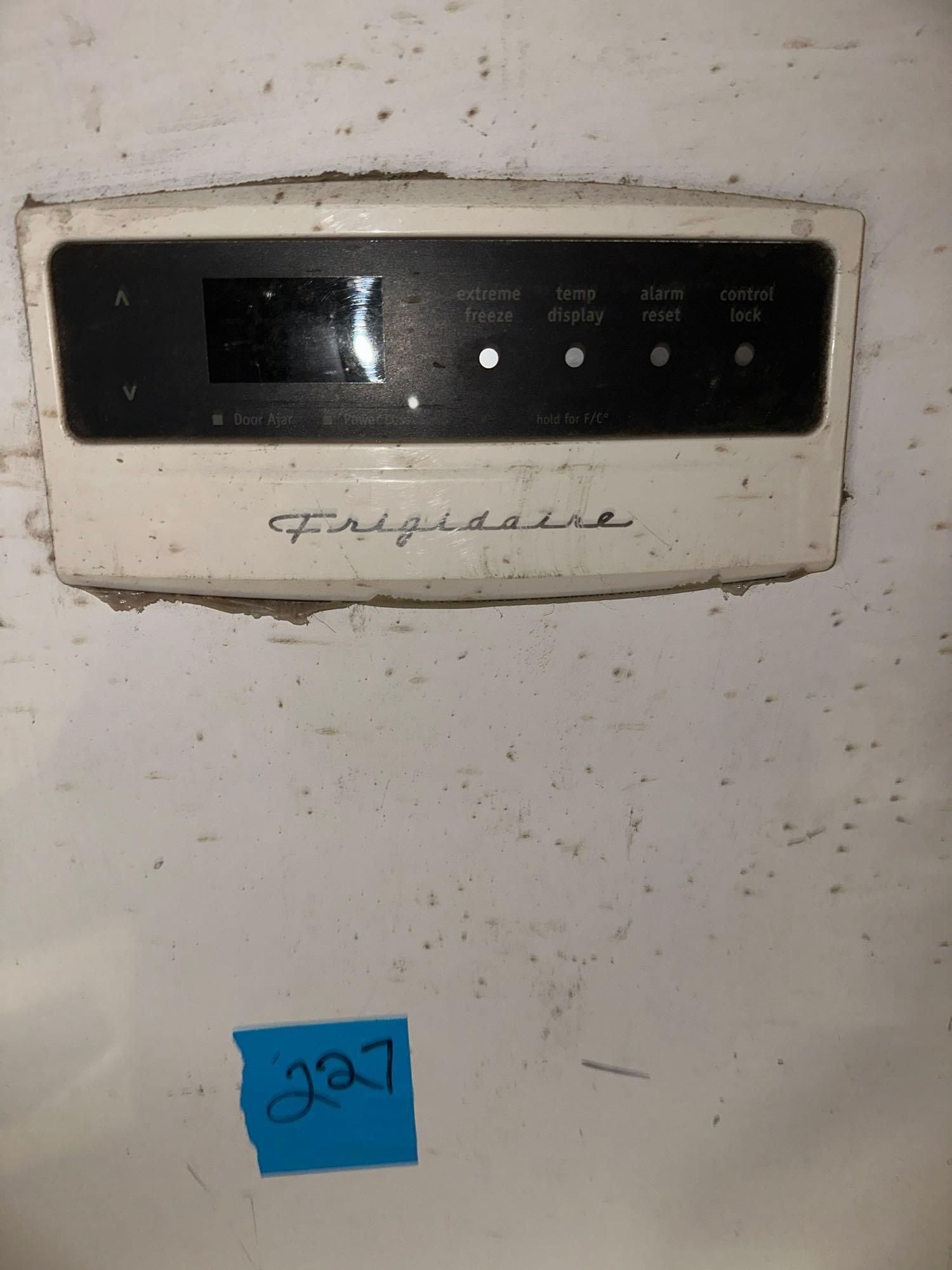 Lot image 3