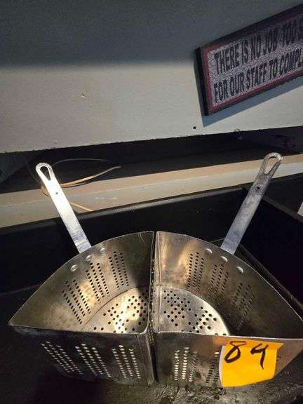 Pasta Cooker/Strainer x 2.