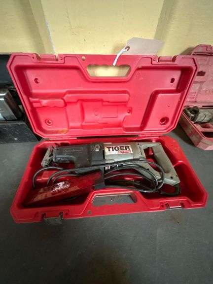 Porter Cable Variable Speed Tiger Saw - Model 737