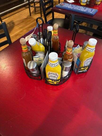 4- Condiment Displays Condiments Included