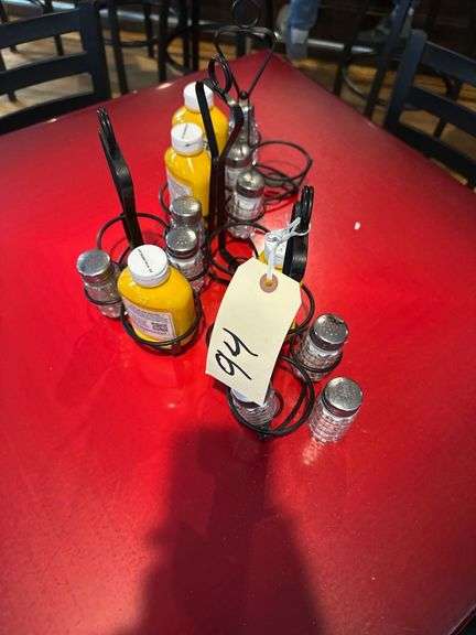 3 - Condiment Displays Condiments Included