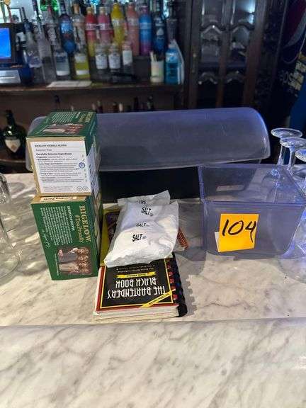 BIGELOW Tea - Drink Mixing Books - Salt - Plastic Servers