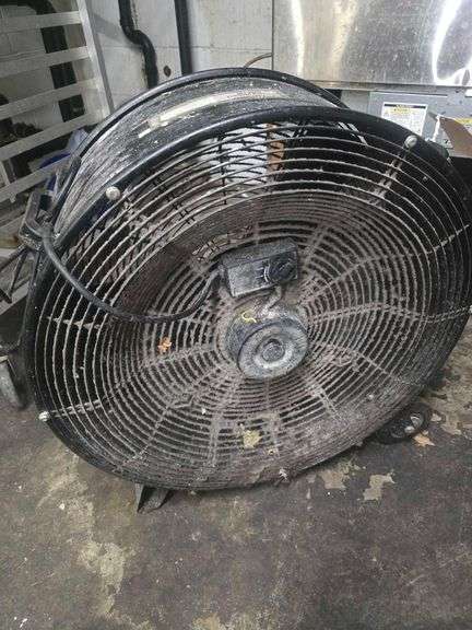 24in Shop Fan