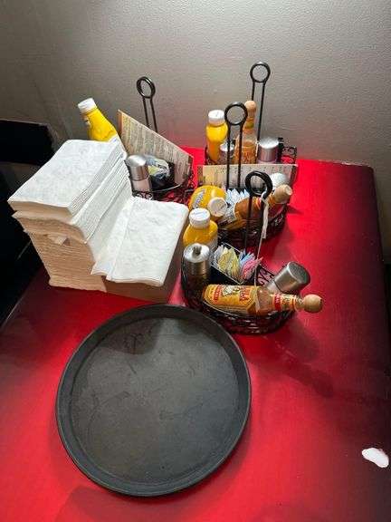 4 - Condiment Displays Condiments Included - Napkins - Tray