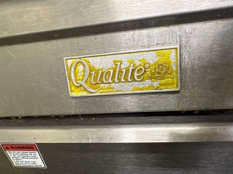 Qualite Commercial Deep Fryer - Model QL-9/NG - Natural Gas - Includes Baskets
