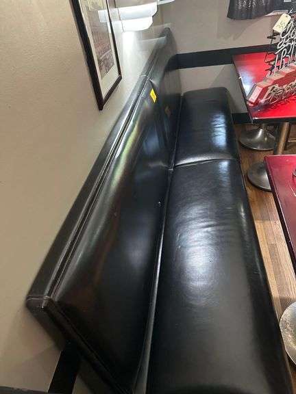 8 Ft.L. Upholstered Booth