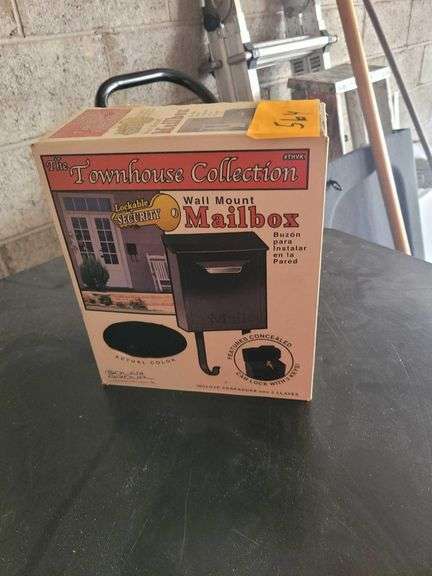 Townhouse Collection Mailbox
