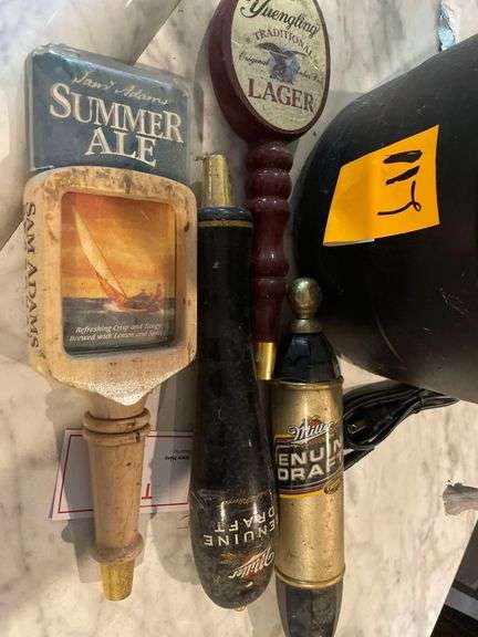 Plastic Bucket of 10 Beer Taps
