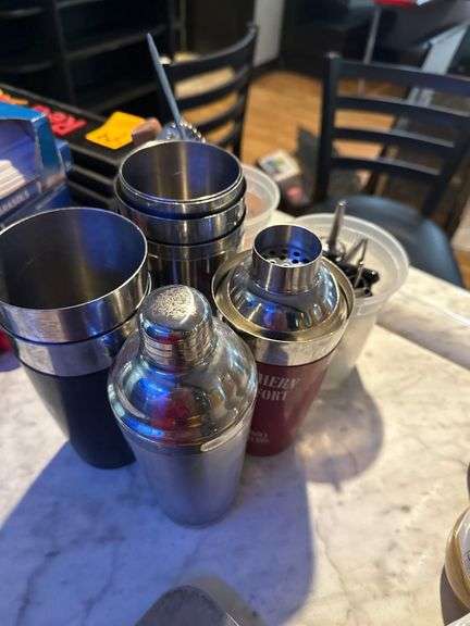 Pour Tops - Drink Mixer Cups