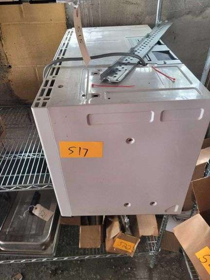 Microwave 30x16x16in